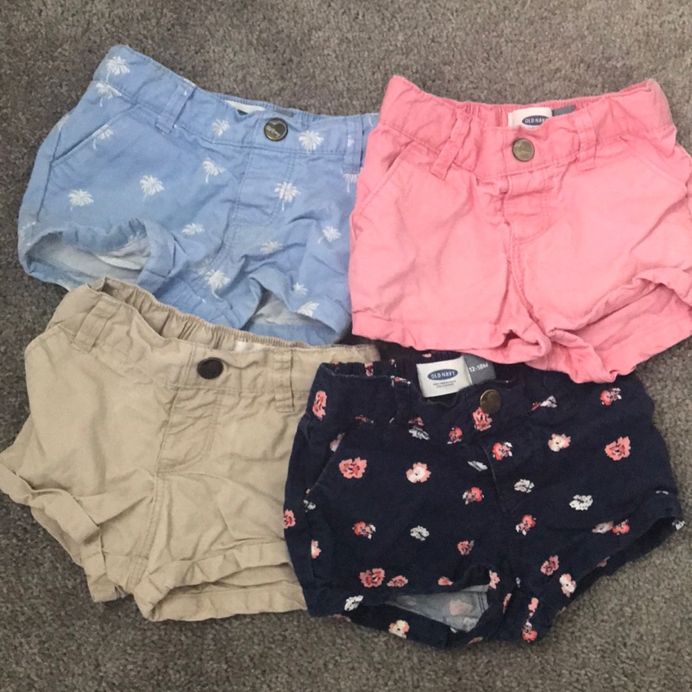 Old Navy 12-18month BUNDLE of girls shorts!